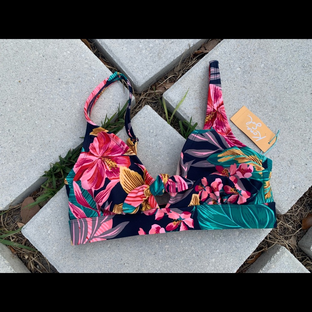 Kona Sol Swim Top (Size - S) “NWT”